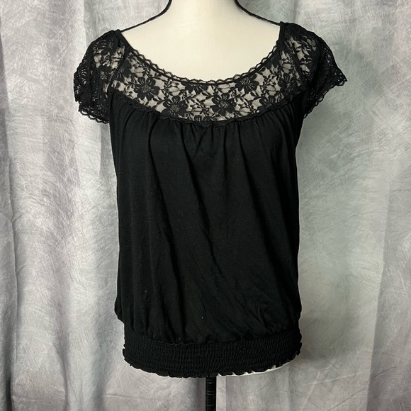 Xhilaration Tops - Xhiliaration Black Lace Illusion Women's Flutter Sleeve Top - Small